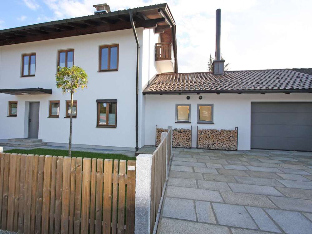 Thumbnail-Haus zum Mieten in Aschau im Chiemgau 4.500,00 € 182 m²