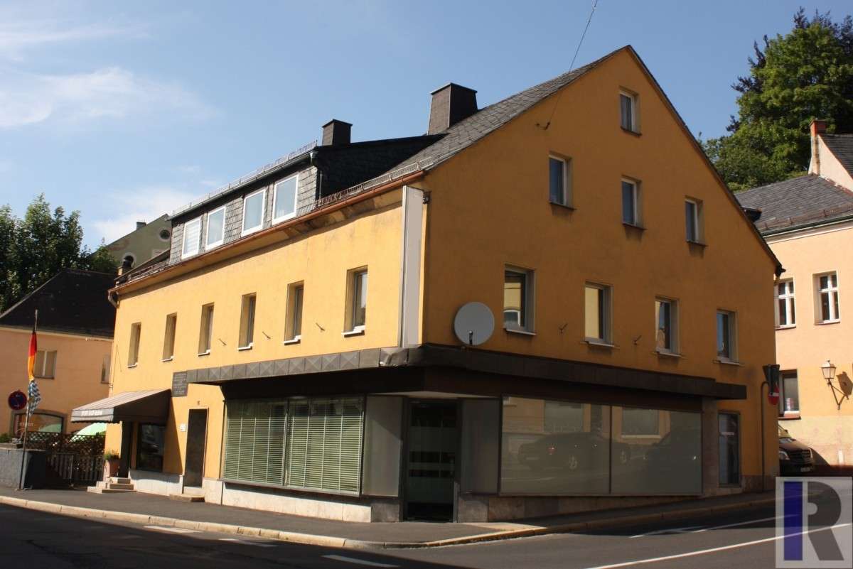 Thumbnail-Haus zum Kaufen in Arzberg 195.000,00 € 292 m²