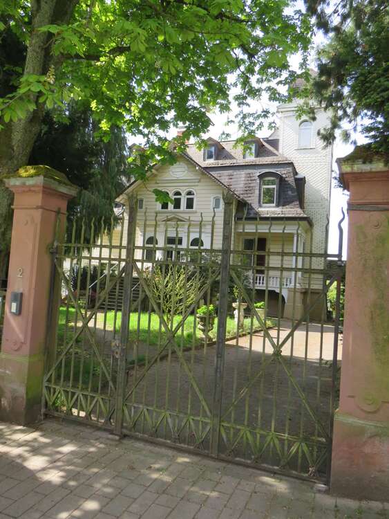 Thumbnail-Haus zum Kaufen in Kronberg 3.790.000,00 € 345 m²