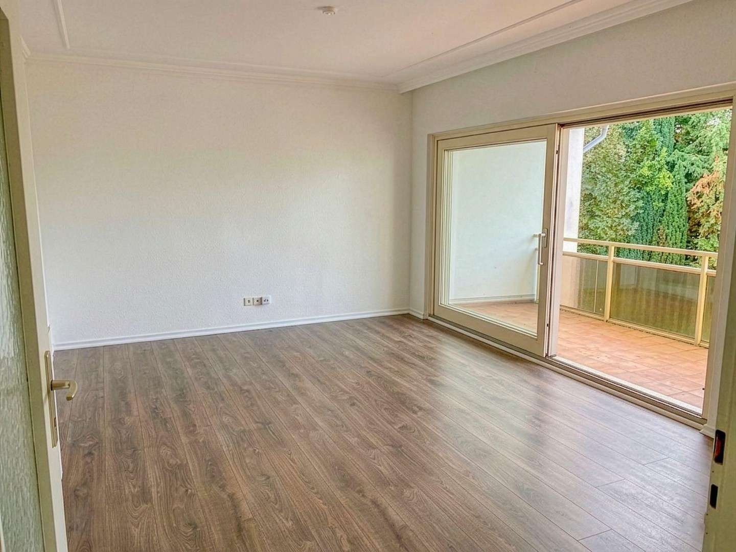 Thumbnail-Wohnung zum Mieten in Leverkusen 1.055,00 € 99.12 m²