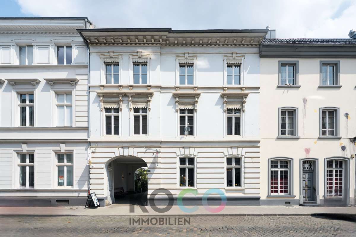 Thumbnail-Haus zum Kaufen in Düsseldorf Carlstadt 1.800.000,00 € 176 m²