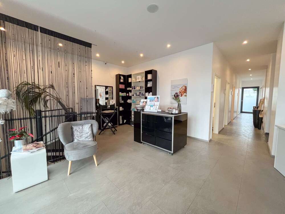 Thumbnail-Einzelhandel in Troisdorf 1.490,00 € 105.35 m²