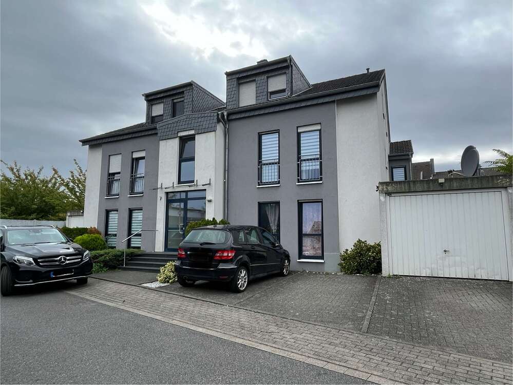 Thumbnail-Wohnung zum Kaufen in Herzogenrath-Straß 329.000,00 € 98 m²