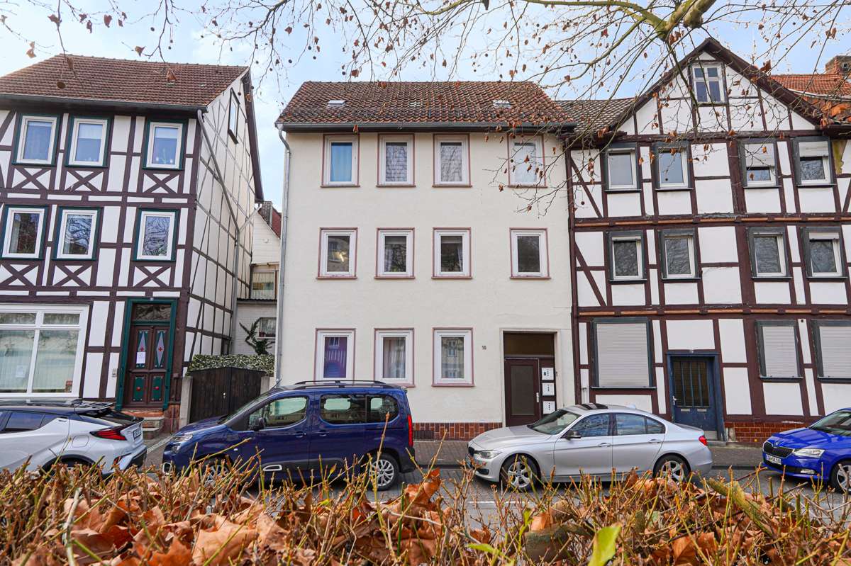 Thumbnail-Haus zum Kaufen in Eschwege 175.000,00 € 203.64 m²