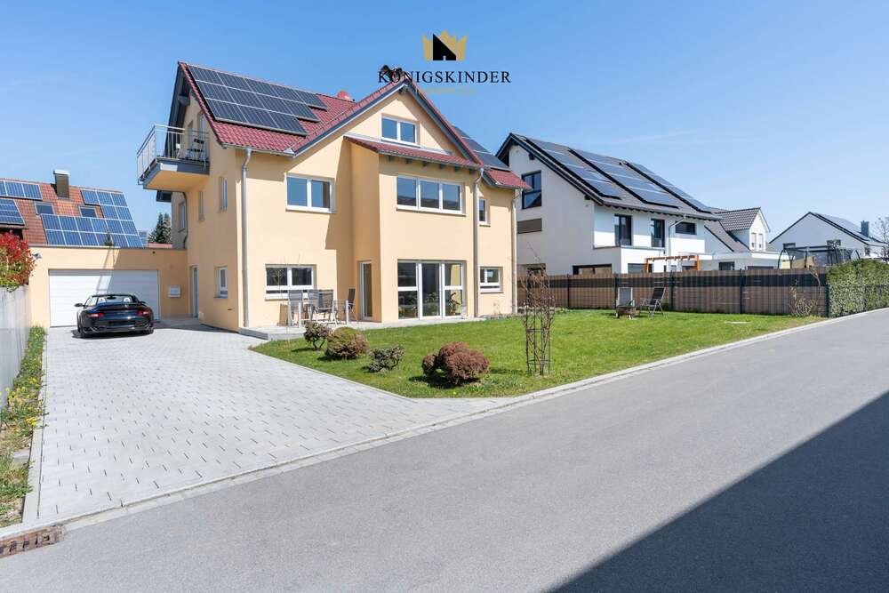 Thumbnail-Haus zum Kaufen in Friedrichshafen Waltenweiler 1.190.000,00 € 402 m²