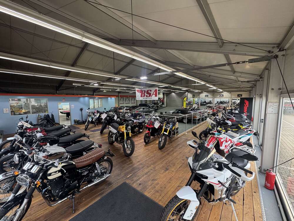Thumbnail-Halle in Düsseldorf 6.900,00 € 500 m²