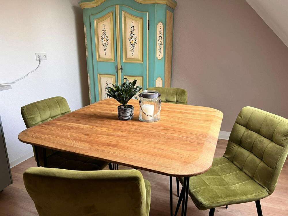 Thumbnail-Wohnung zum Kaufen in Zwenkau 75.000,00 € 34 m²