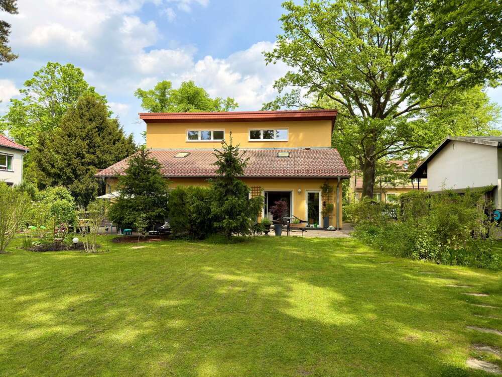 Thumbnail-Haus zum Mieten in Berlin 2.100,00 € 140 m²