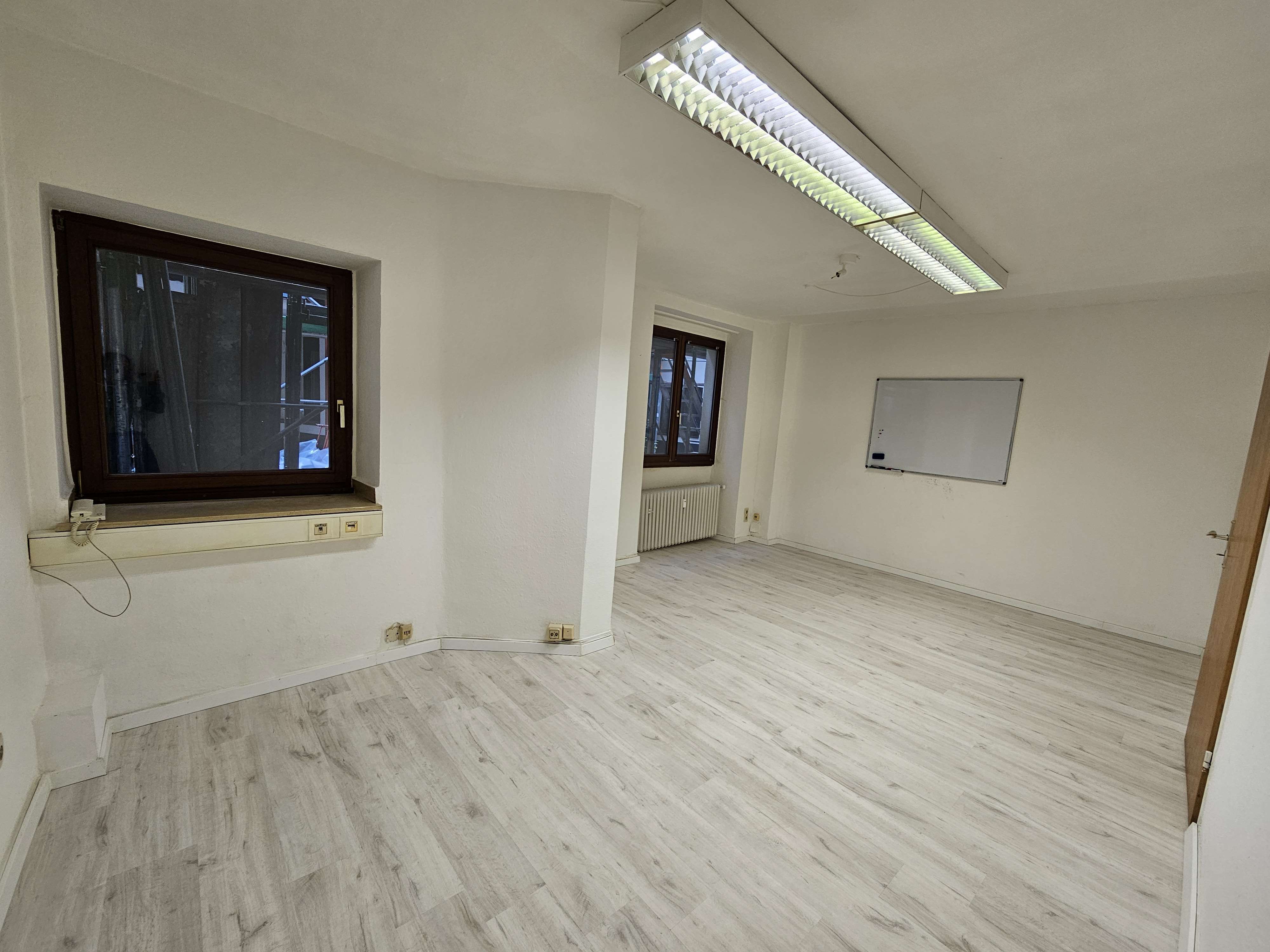 Thumbnail-Büro in Köln 600,00 € 27 m²