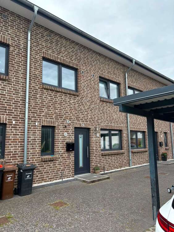 Thumbnail-Haus zum Mieten in Lentföhrden 1.550,00 € 155.42 m²