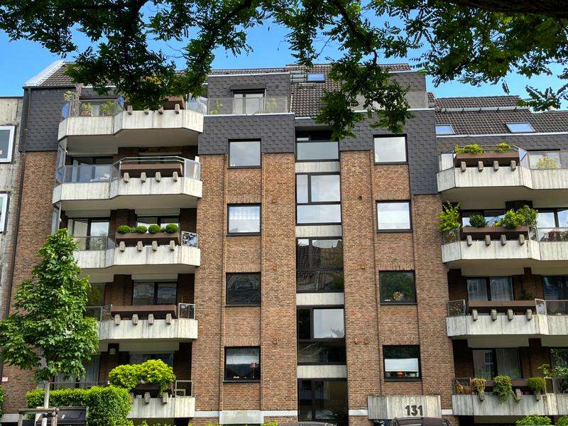 Thumbnail-Wohnung zum Mieten in Düsseldorf 2.400,00 € 159 m²