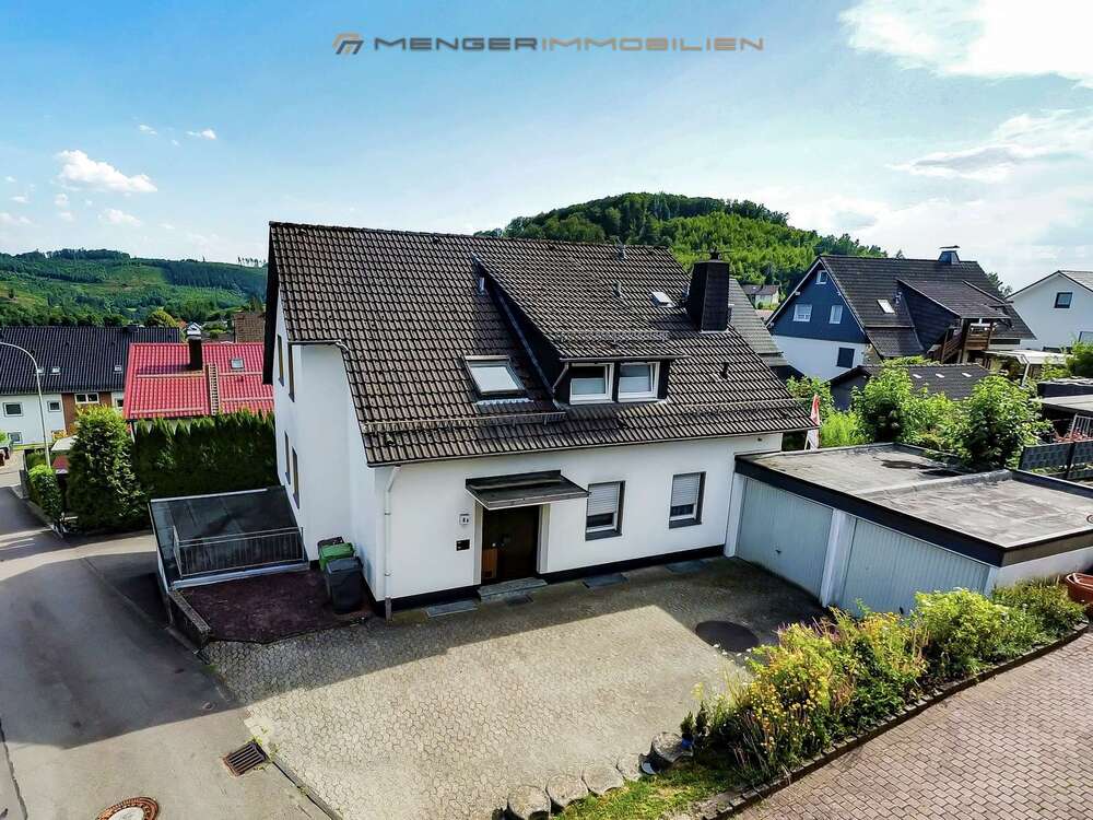 Thumbnail-Haus zum Kaufen in Bergneustadt 290.000,00 € 192 m²