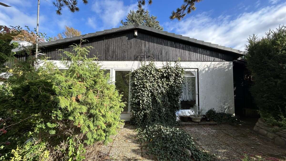 Thumbnail-Haus zum Kaufen in Norderstedt-Garstedt 315.000,00 € 97.63 m²