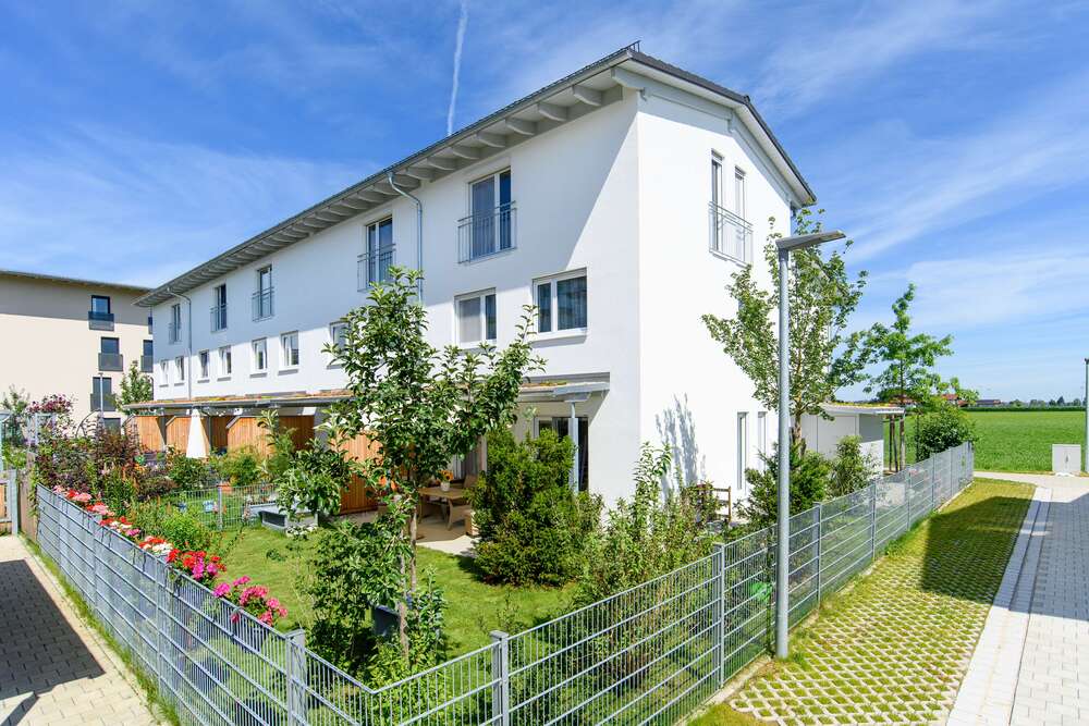 Thumbnail-Haus zum Kaufen in Großkarolinenfeld 976.000,00 € 137 m²