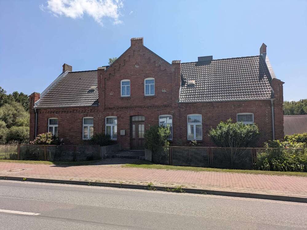 Thumbnail-Haus zum Kaufen in Groß Miltzow 165.000,00 € 150 m²