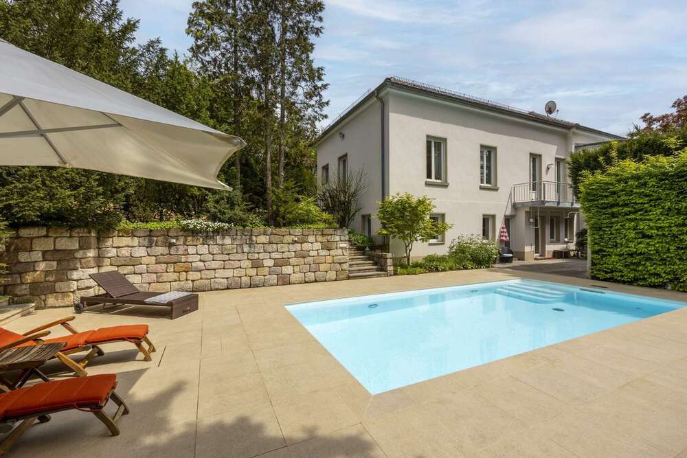 Thumbnail-Haus zum Kaufen in Stuttgart 4.500.000,00 € 482 m²