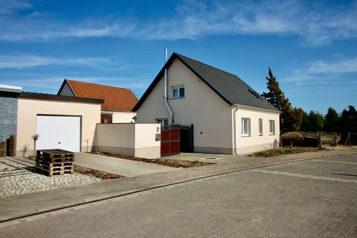 Thumbnail-Haus zum Kaufen in Niedergörsdorf 260.000,00 € 130 m²