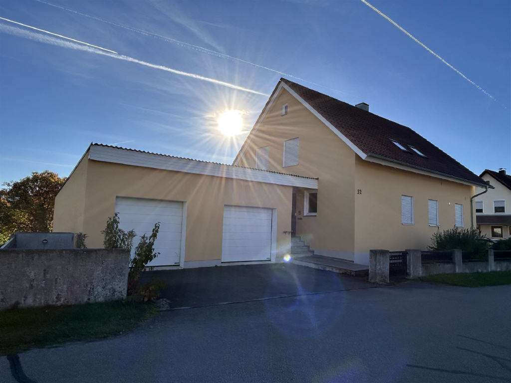 Thumbnail-Haus zum Kaufen in Roding 375.000,00 € 135 m²