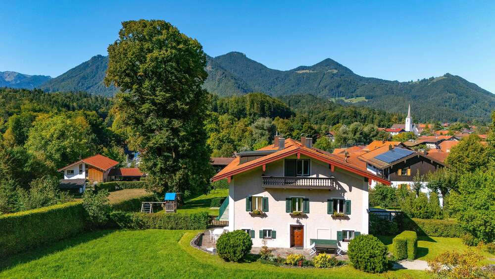 Thumbnail-Haus zum Kaufen in Marquartstein 1.295.000,00 € 185 m²