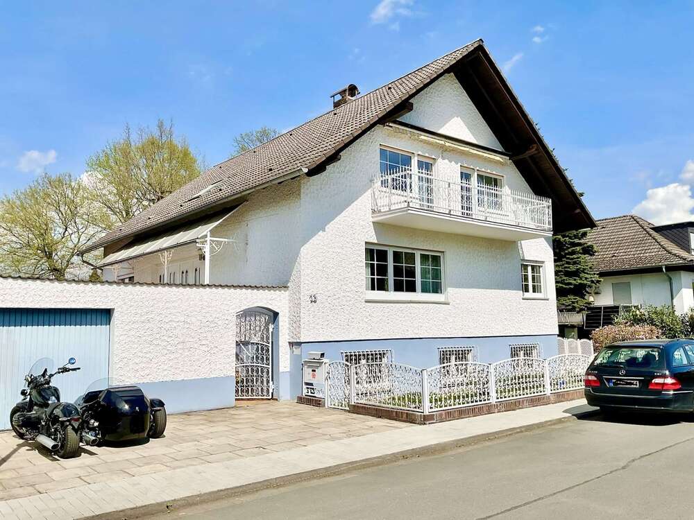 Thumbnail-Haus zum Kaufen in Altenstadt 425.000,00 € 242.85 m²
