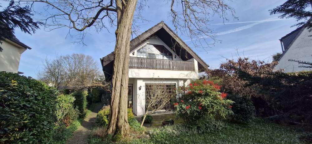 Thumbnail-Haus zum Kaufen in Köln 1.150.000,00 € 180 m²