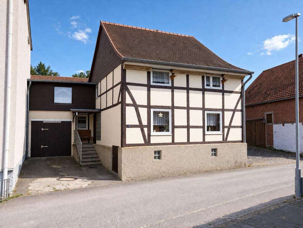 Thumbnail-Haus zum Kaufen in Emmerthal 60.000,00 € 120 m²