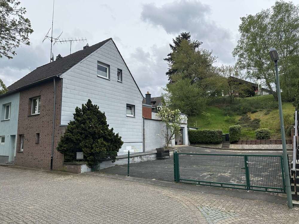 Thumbnail-Haus zum Kaufen in Alsdorf 195.000,00 € 70 m²