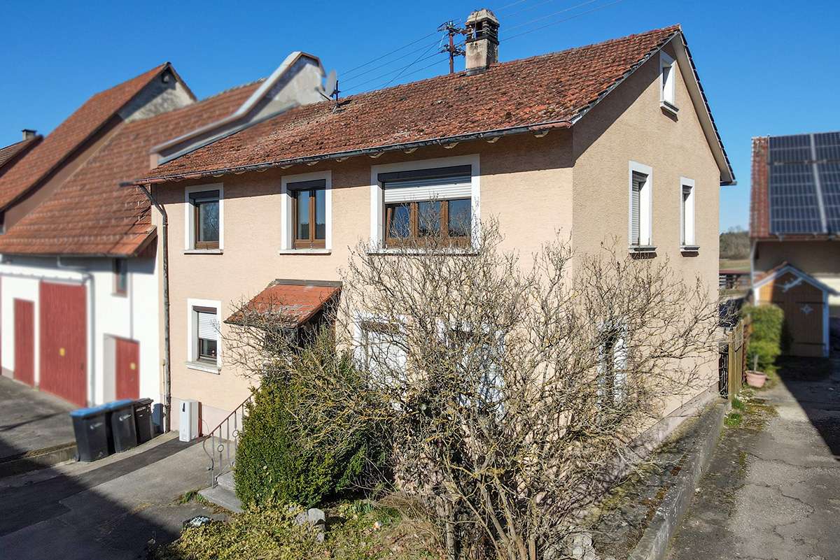 Thumbnail-Haus zum Kaufen in Gammertingen-Kettenacker 178.000,00 € 152.7 m²