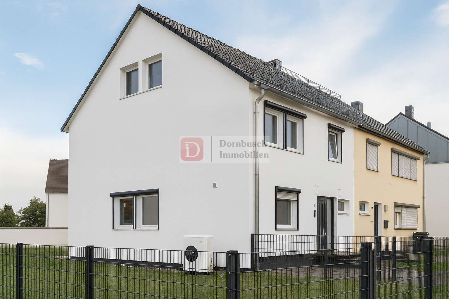 Thumbnail-Haus zum Mieten in Oestrich-Winkel 2.500,00 € 164 m²