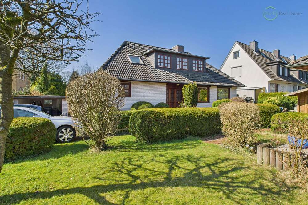 Thumbnail-Haus zum Kaufen in Hamburg Rahlstedt 795.000,00 € 198 m²