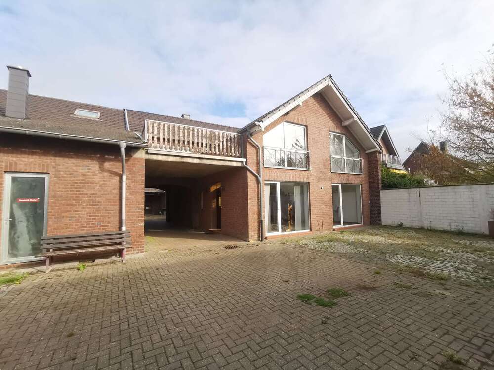 Thumbnail-Haus zum Kaufen in Hückelhoven 715.000,00 € 270 m²