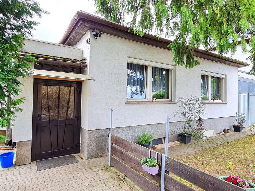 Thumbnail-Haus zum Kaufen in Magdeburg 200.000,00 € 96 m²