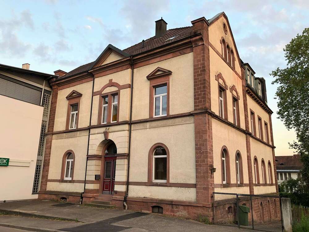 Thumbnail-Wohnung zum Mieten in Lahr 1.320,00 € 170 m²