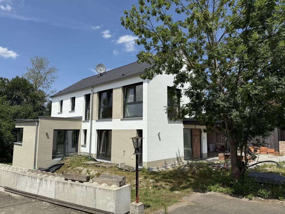 Thumbnail-Haus zum Kaufen in Dinkelscherben 599.000,00 € 155 m²