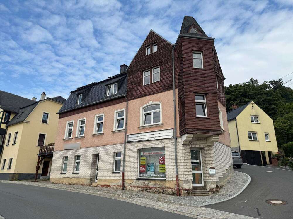 Thumbnail-Haus zum Kaufen in Grünhain-Beierfeld 189.000,00 € 368 m²