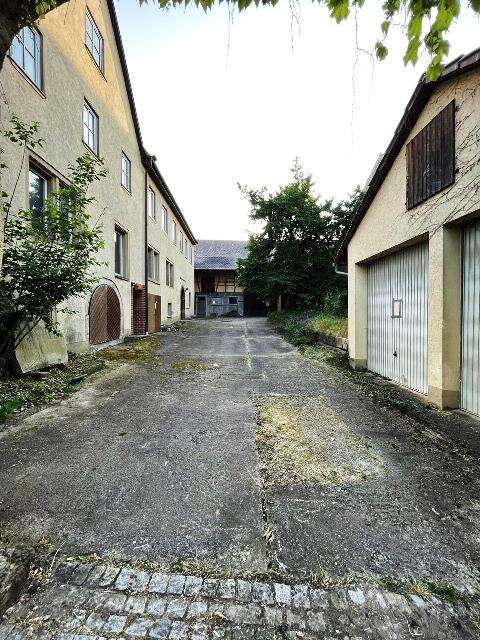 Thumbnail-Haus zum Kaufen in Weikersheim 215.000,00 € 348 m²