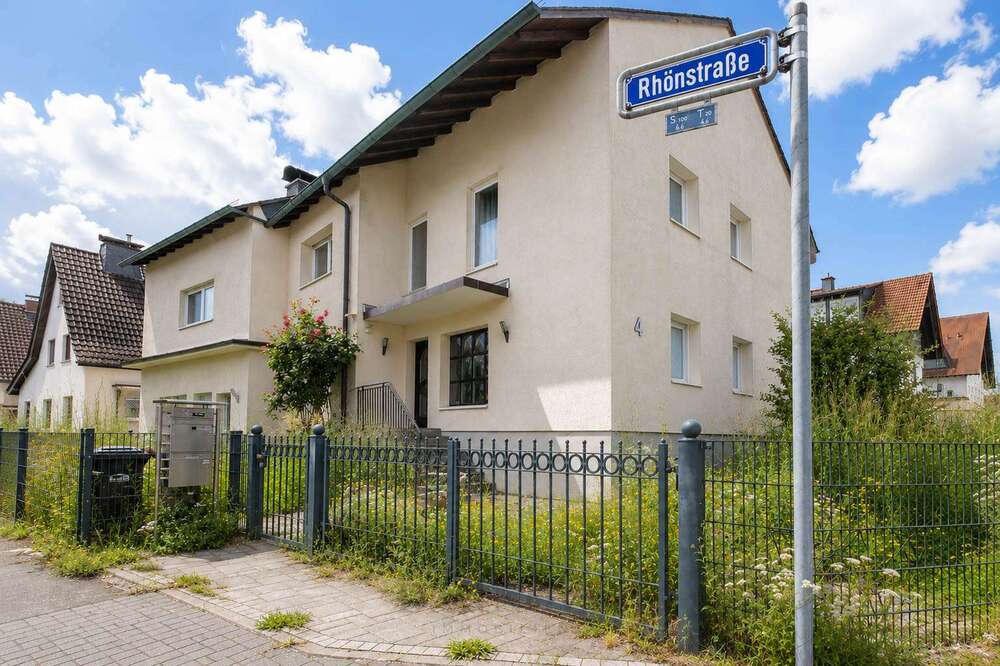 Thumbnail-Haus zum Kaufen in Bad Homburg vor der Höhe-Ober-Erlenbach 1.390.000,00 € 322 m²