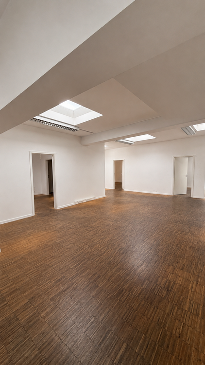 Thumbnail-Büro in Düsseldorf 825.000,00 € 240.22 m²