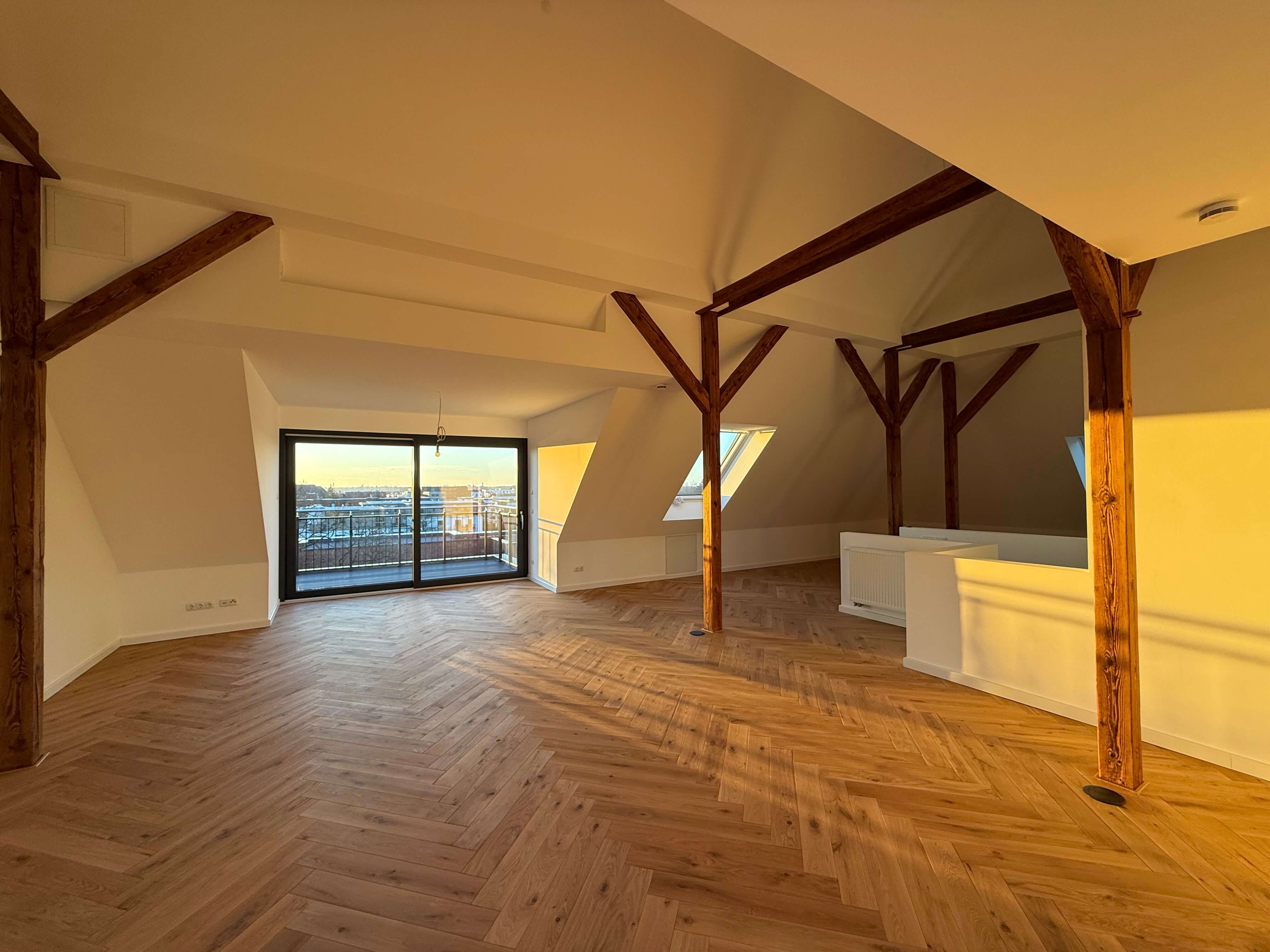 Thumbnail-Wohnung zum Mieten in Lüneburg 2.345,00 € 134.2 m²