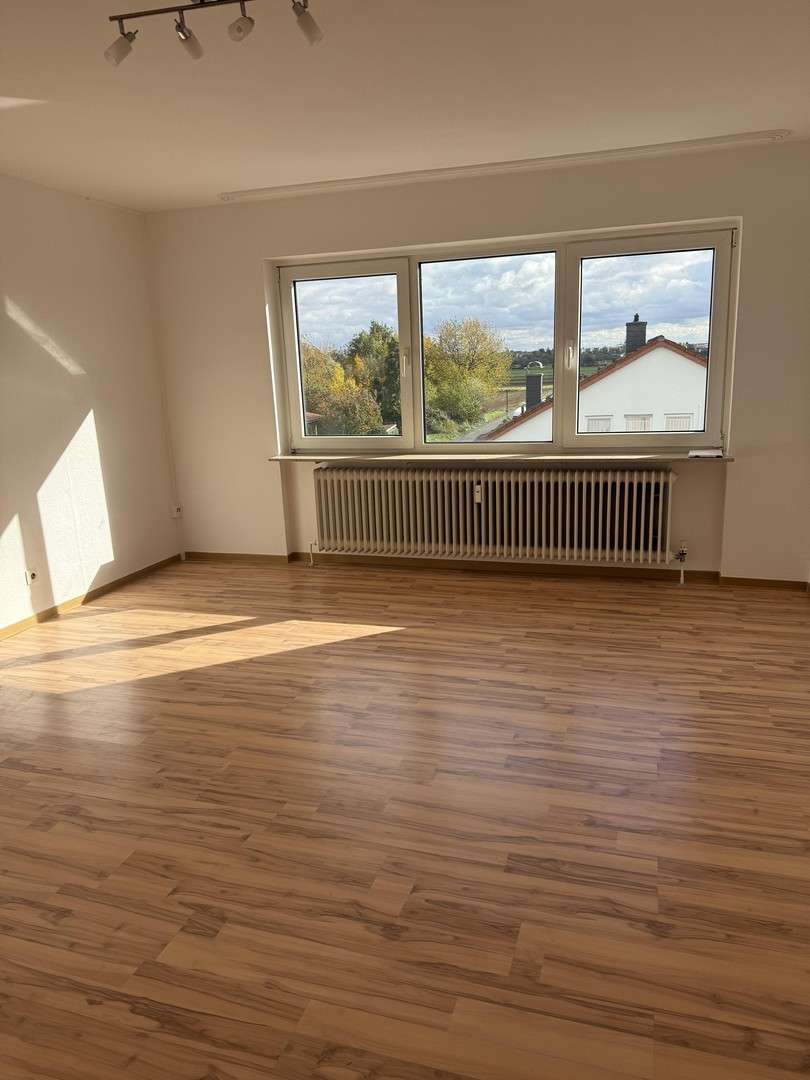 Thumbnail-Wohnung zum Kaufen in Hattersheim 300.000,00 € 60 m²