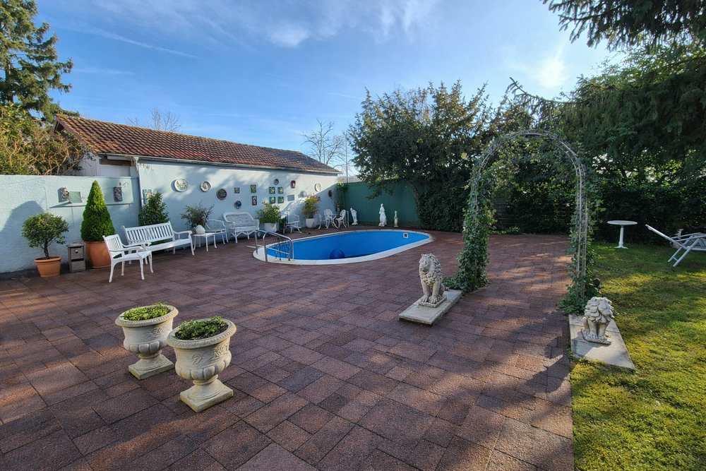 Thumbnail-Haus zum Kaufen in Karlsruhe 650.000,00 € 130 m²