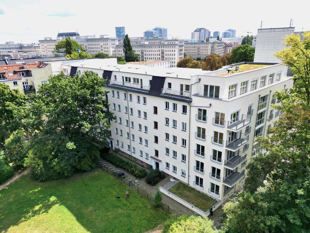 Thumbnail-Wohnung zum Kaufen in Berlin 403.000,00 € 70.79 m²