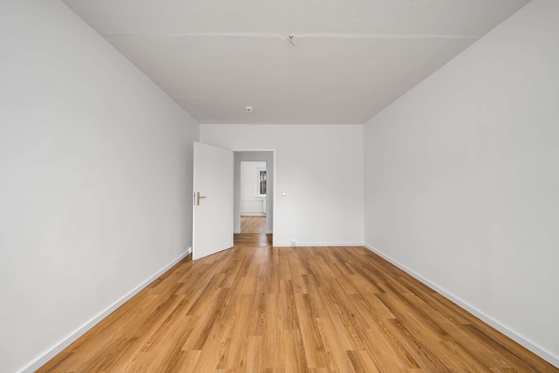 Thumbnail-Wohnung zum Mieten in Neuhardenberg 350,00 € 58 m²
