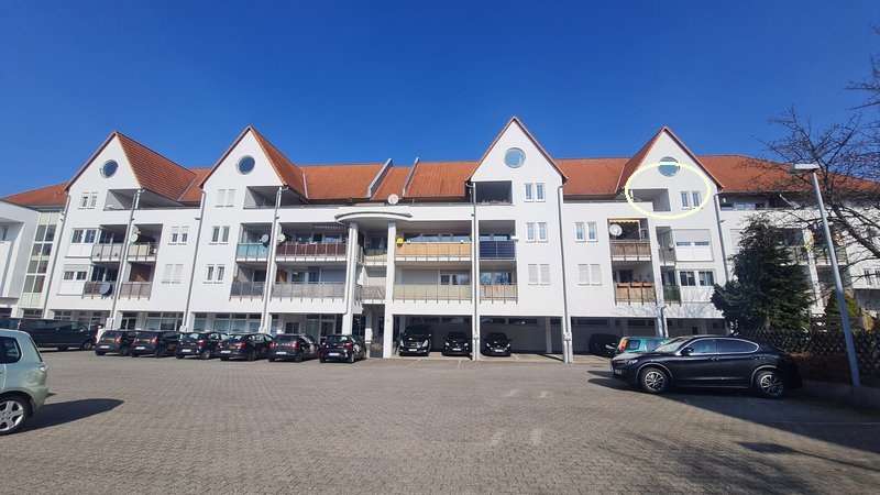 Thumbnail-Wohnung zum Kaufen in Limbach-Oberfrohna 69.000,00 € 68 m²