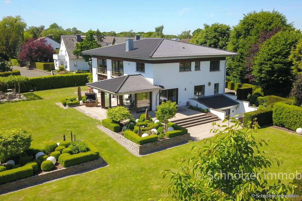 Thumbnail-Haus zum Kaufen in Bad Oeynhausen 1.580.000,00 € 310.47 m²