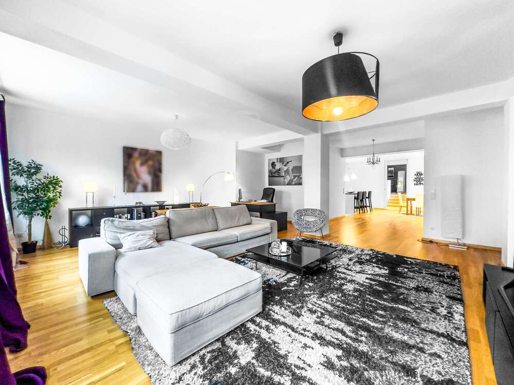 Thumbnail-Wohnung zum Mieten in Düsseldorf 3.490,00 € 160 m²