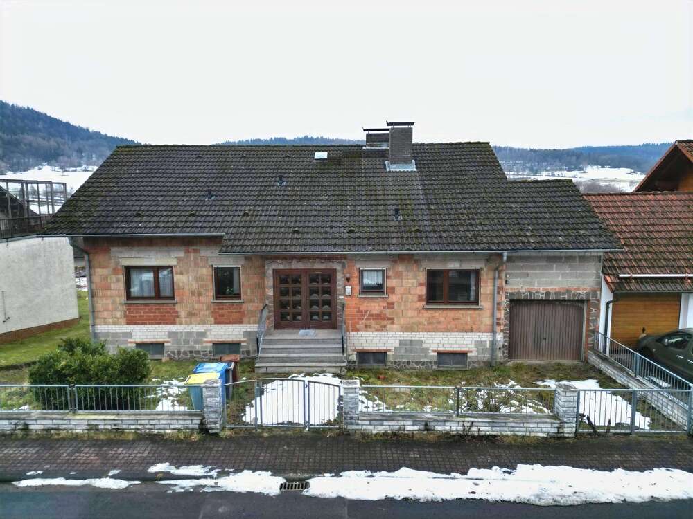 Thumbnail-Haus zum Kaufen in Biebergemünd 290.000,00 € 190 m²