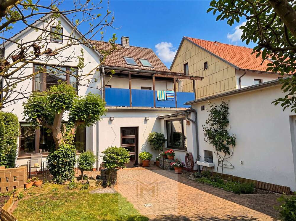Thumbnail-Haus zum Kaufen in Stadthagen 259.000,00 € 244 m²