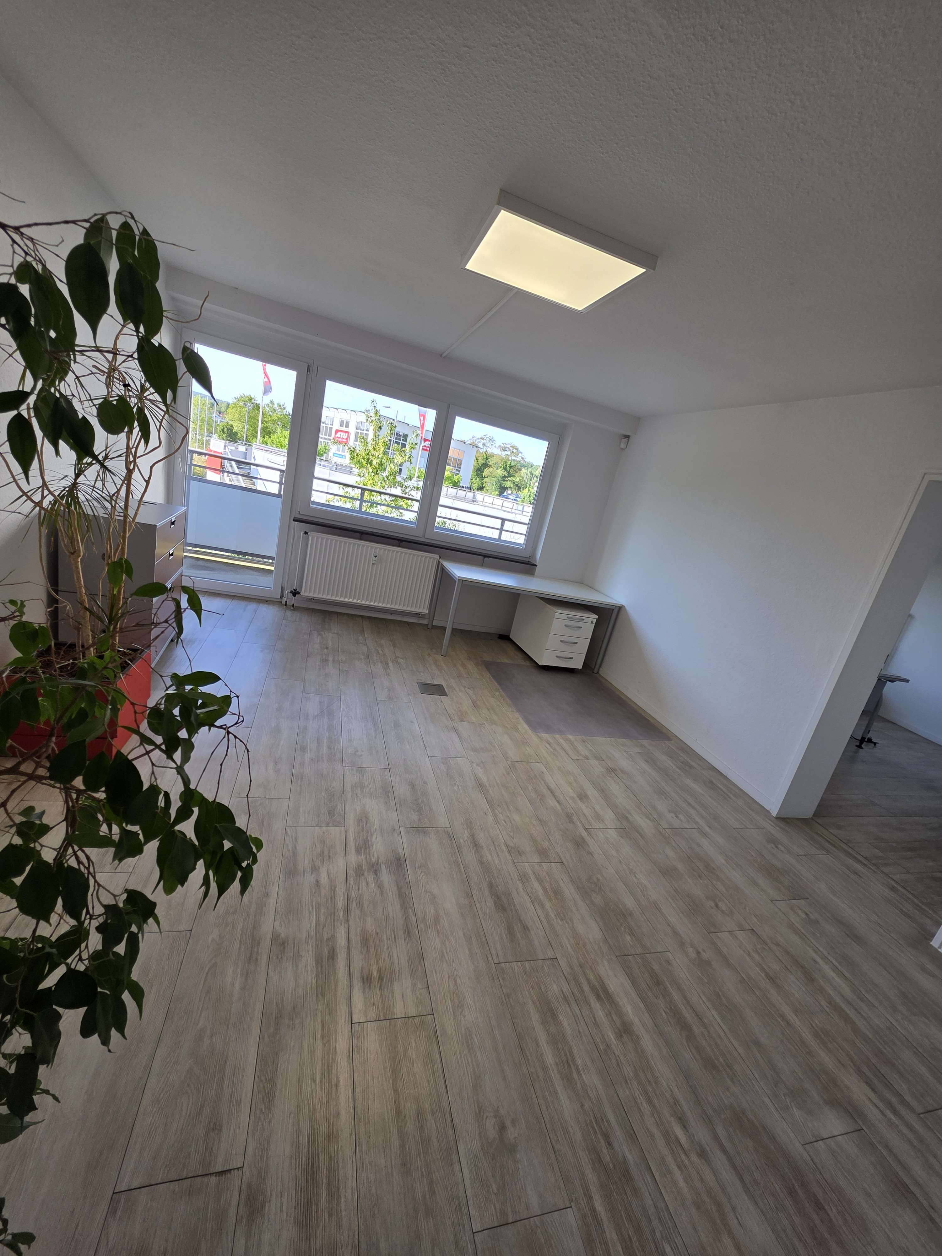 Thumbnail-Büro in Kaiserslautern 1.048,00 € 131 m²