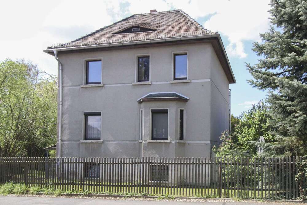 Thumbnail-Haus zum Kaufen in Schkeuditz 275.000,00 € 101.17 m²